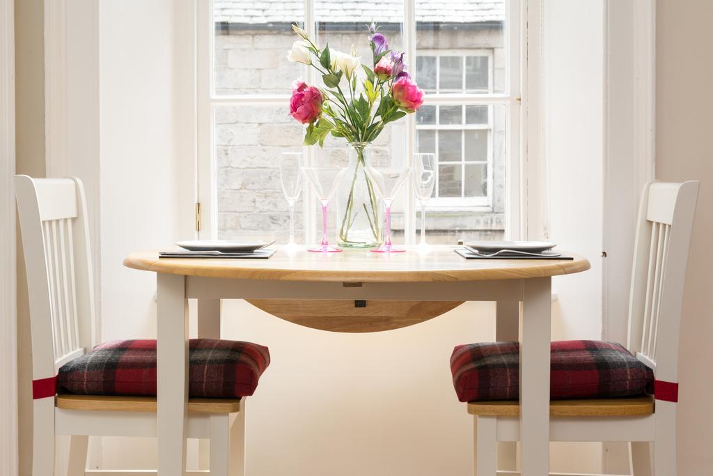 Luxury New Town 1 Bed Apartment Edinburgh